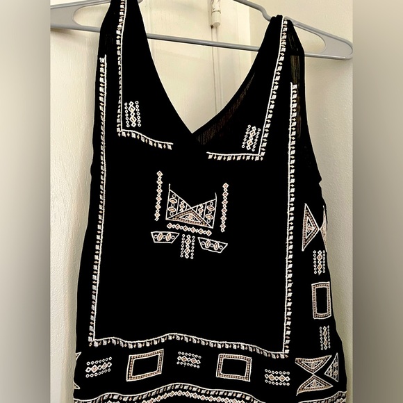 LAUNDRY by Shelli Segal Tribal Print Top - Picture 1 of 3